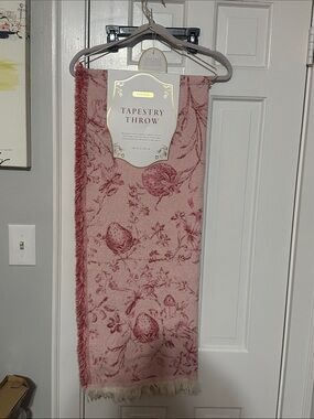 Envogue tapestry throw pink strawberry design